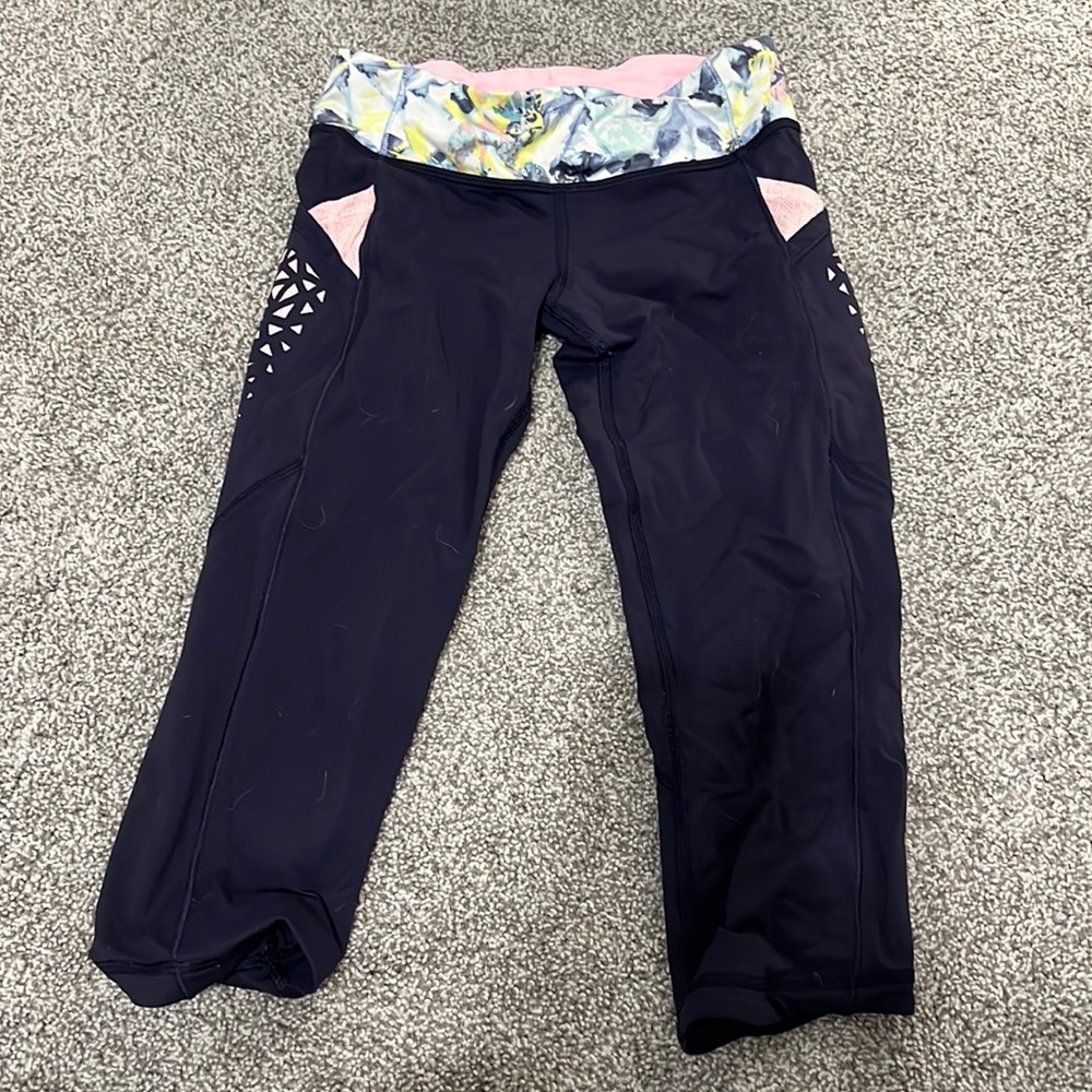 ivivva navy blue Capri leggings
